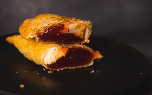 E Guava & Cheese